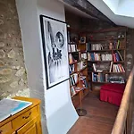 Maison Louisa 펜션 Manas