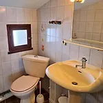 Maison Louisa * Manas
